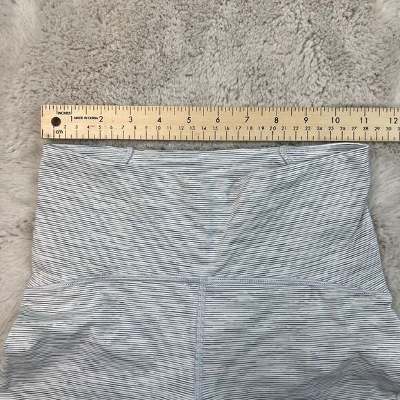 Lululemon Womens 4 Train Times Pants Crop Leggings Grey White Heathered Mesh - Picture 6 of 14